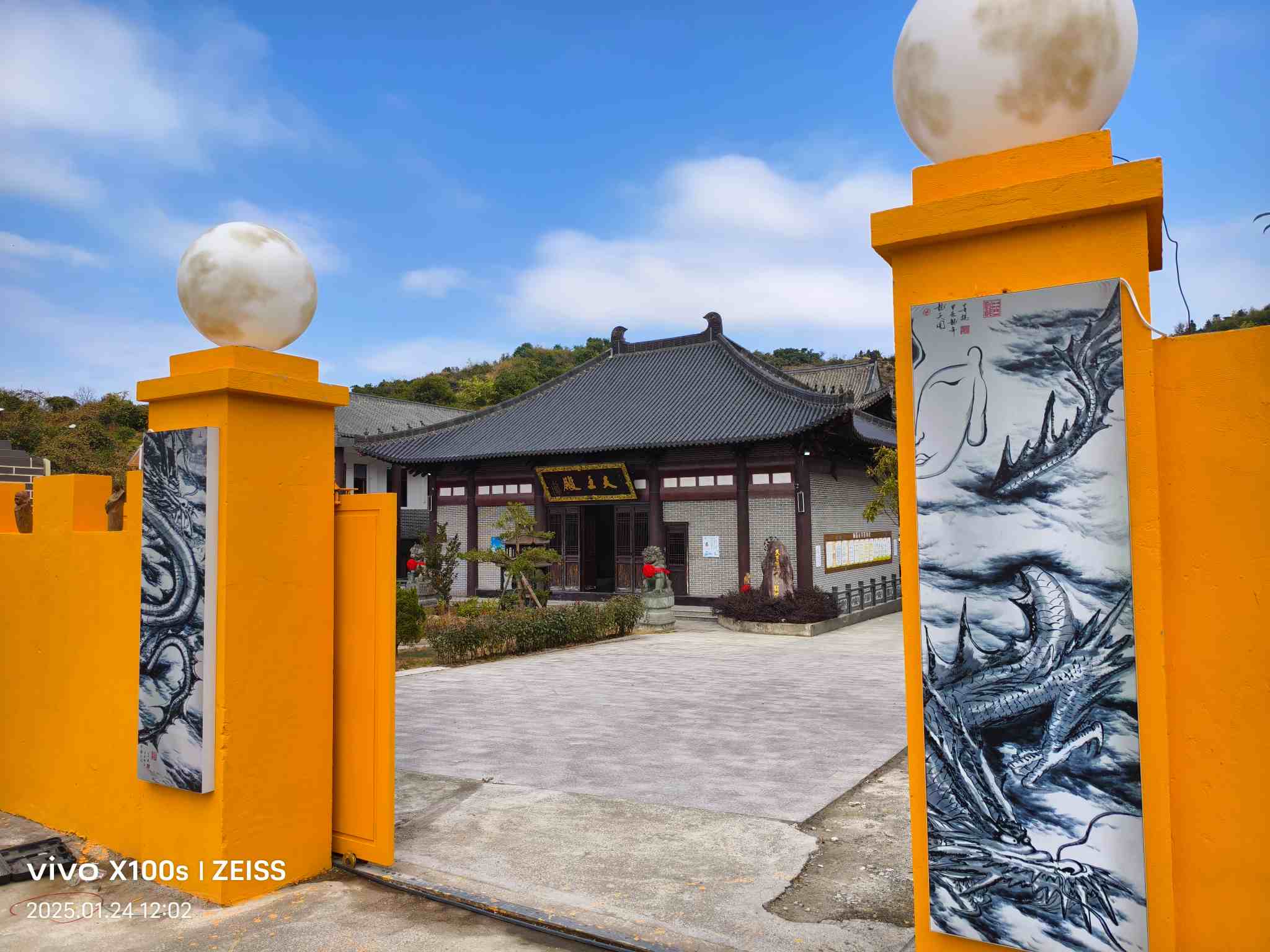 晨钟暮鼓 梵音缭绕